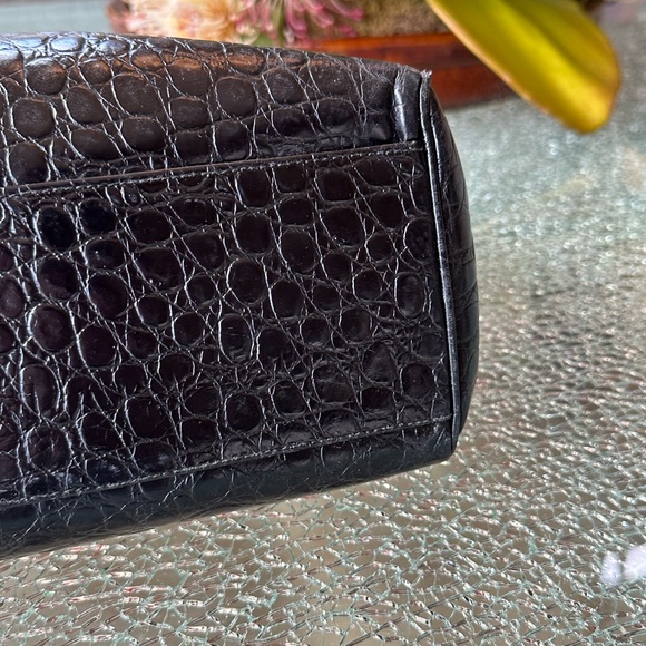 LARGE SALVATORE FERRAGAMO VERA TOTE CROCODILE EMBOSSED BLACK LEATHER GUC - Picture 6 of 16